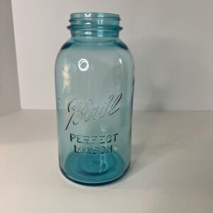 Vintage 1923 - 1933 Ball Perfect Mason Jar Aqua 1/2 Gal 64 oz 4.5 x 9" no lid
